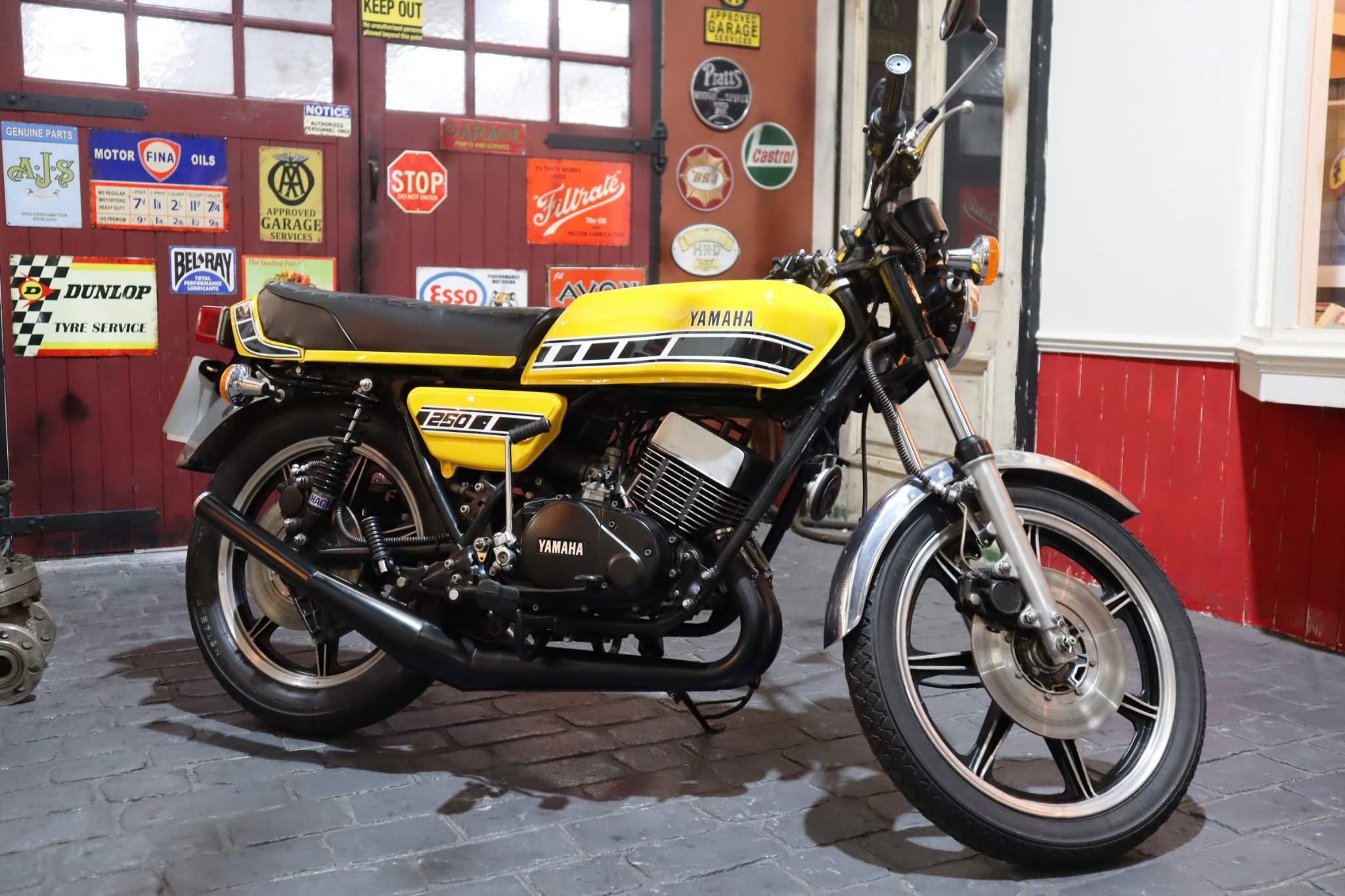 Yamaha 250 deals rd 1976